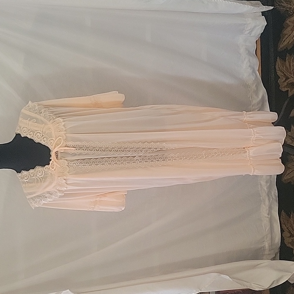 Two piece vintage sleep set